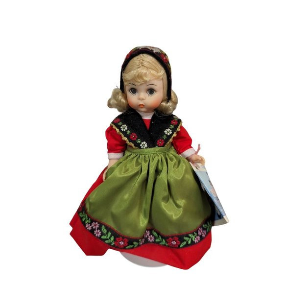 Madame Alexander Accents Vintage Madame Alexander Sweden Doll